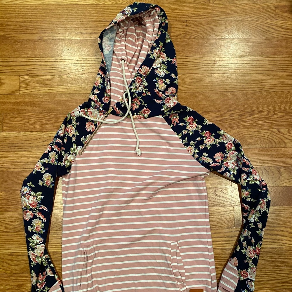 Ampersand ave double hood sweatshirt medium